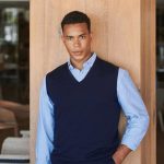 Henbury - H724 - LIGHTWEIGHT SLEEVELESS V-NECK JUMPER